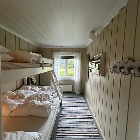 Hyttegrend, Gamlestugu, Telemark * Tuddal